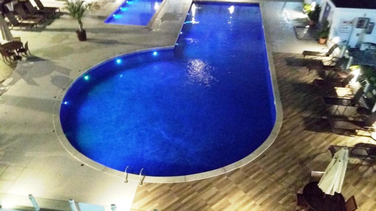 Apartamento Frente Para A Piscina A Uma Quadra Da Praia Флоріанополіс Екстер'єр фото