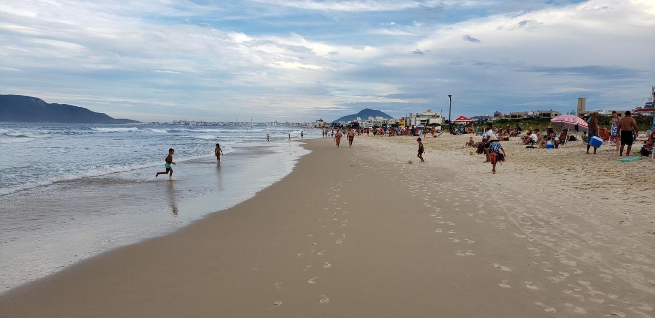 Apartamento Frente Para A Piscina A Uma Quadra Da Praia Флоріанополіс Екстер'єр фото
