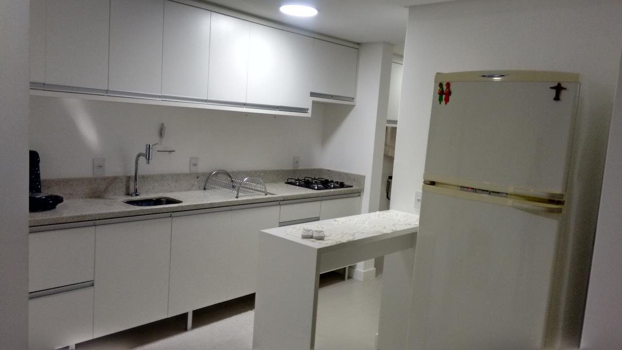Apartamento Frente Para A Piscina A Uma Quadra Da Praia Флоріанополіс Екстер'єр фото