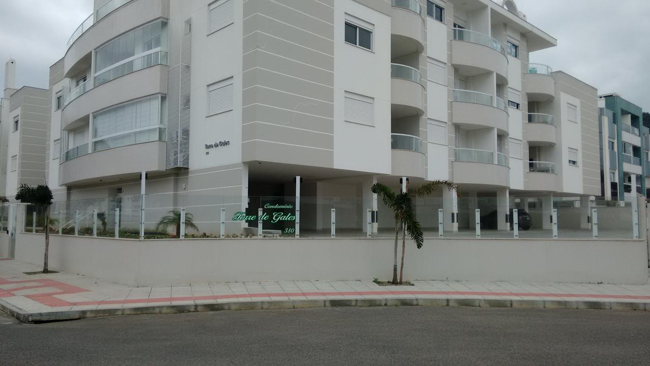 Apartamento Frente Para A Piscina A Uma Quadra Da Praia Флоріанополіс Екстер'єр фото